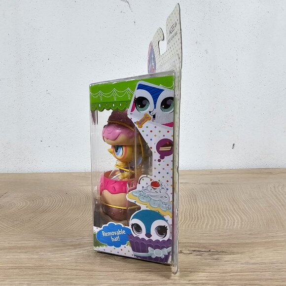 Hasbro Littlest Pet Shop #3132 Bee Hide and Sweet Yellow Cupcake NEW LPS 2012 - Picture 6 of 7